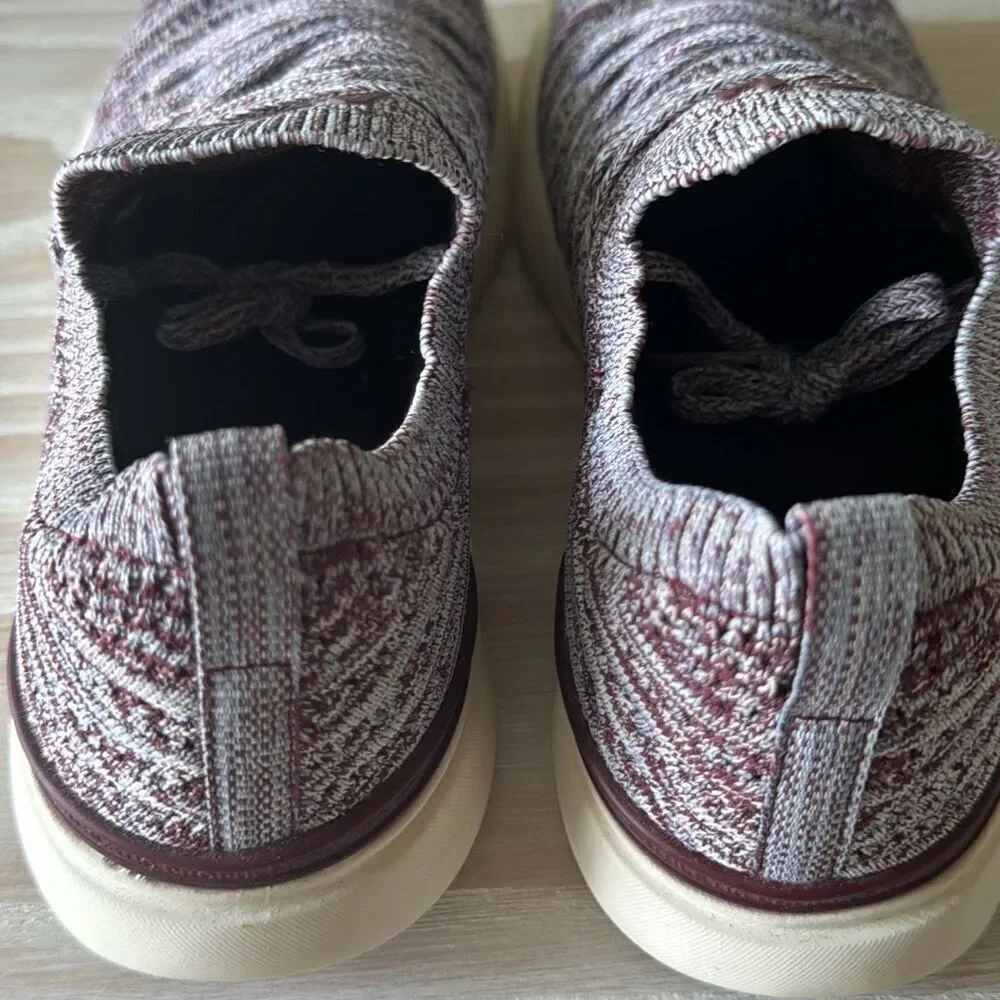 APL Athletic Propulsion Labs - Wave TechLoom Running Sneakers - Burgundy 6.5